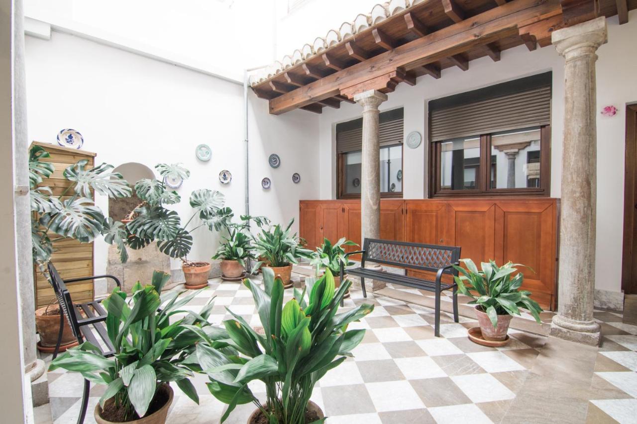 Tuguest Plaza De Gracia Lägenhet Granada Exteriör bild