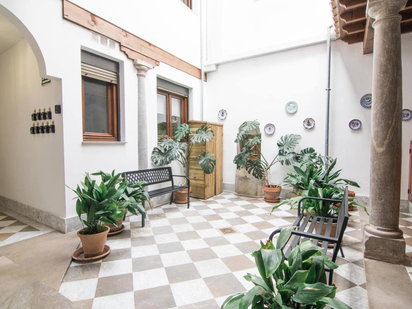 Tuguest Plaza De Gracia Lägenhet Granada Exteriör bild